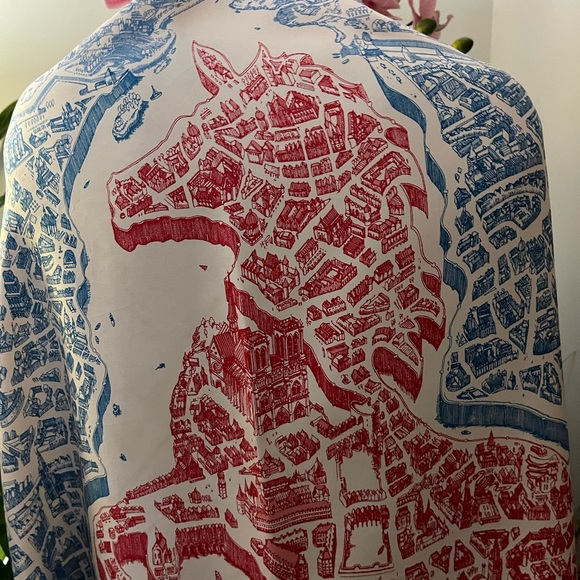 Hermès La Cite’ Cavalie’re Silk Scarf. - Picture 3 of 16